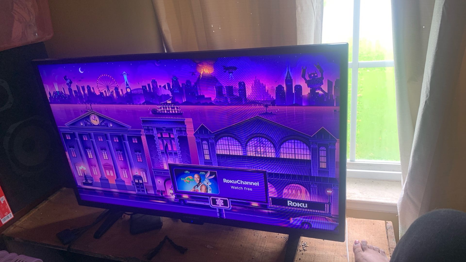 Tv With Roku And remote For Sale