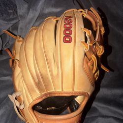 Wilson A2000
