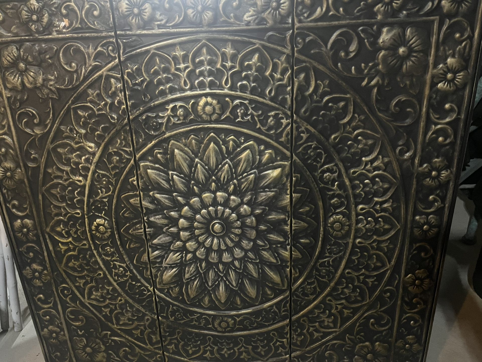 Metal Embossed Floral Abstract Wall sculpture