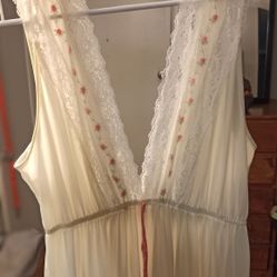 1950s 60s Peignoir Set With Night Gown And Robe