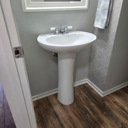 Pedestal Sink