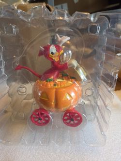 Disney Daisy Duck Halloween Pumpkin Figurine