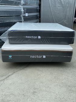 Nectar Mattress.         Nectar Premier Queen Size  - 13" Memory Foam Mattress     Brand New Mattress  Same day delivery