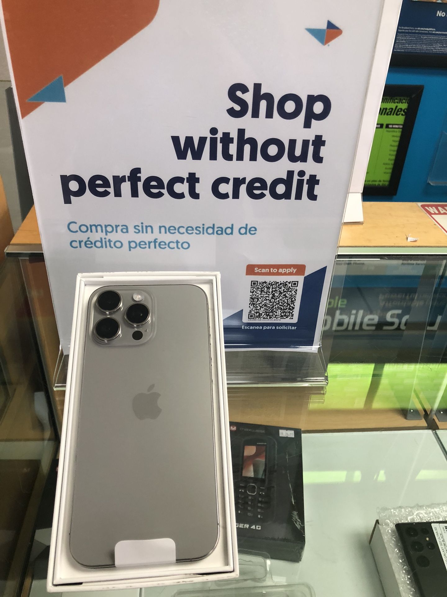 16 pro Max 256GB Unlocked ( Any Carrie And Overseas)