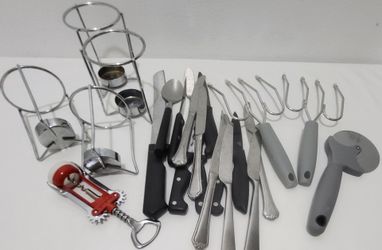 Lot Of kitchen utensils