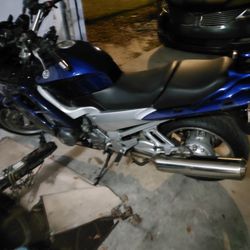 2005 yamaha FJR 1300