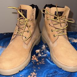 Timberland Wheat Size 5.5 boots 