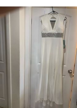 Ivory SLEEVELESS STRAPPED MERMAID Prom Dress Stretch Size 4 New wedding