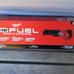 Milwaukee M18 FUEL 18V Sawzall  Reciprocating Saw.  Brand NEW . Tool Only.   NUEVO.
