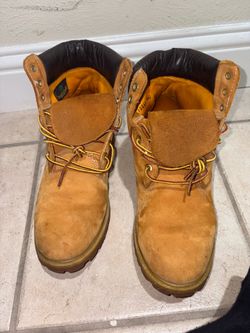 Timberland Premium 6-Inch Boots - Men’s Size 9.5