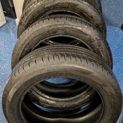 4 Brand New Hankook Kinergy Gt Tires 225/55/18 Set Of 4