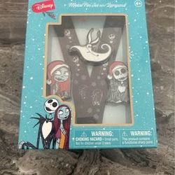 Disney The Nightmare Before Christmas - Metal Pin Set W/ Lanyard! BRAND NEW!