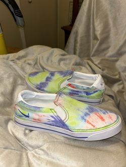 Nike Court Legacy’s Tie Die 9.5 Women’s 