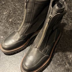 New Paul Green Sheridan Lug Zippered Boots Women’s Size 9