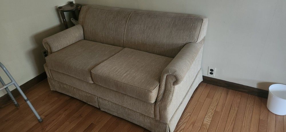 2 Loveseats
