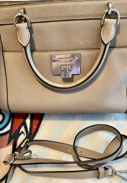 BOLSA 👜 MICHAEL KORS$30