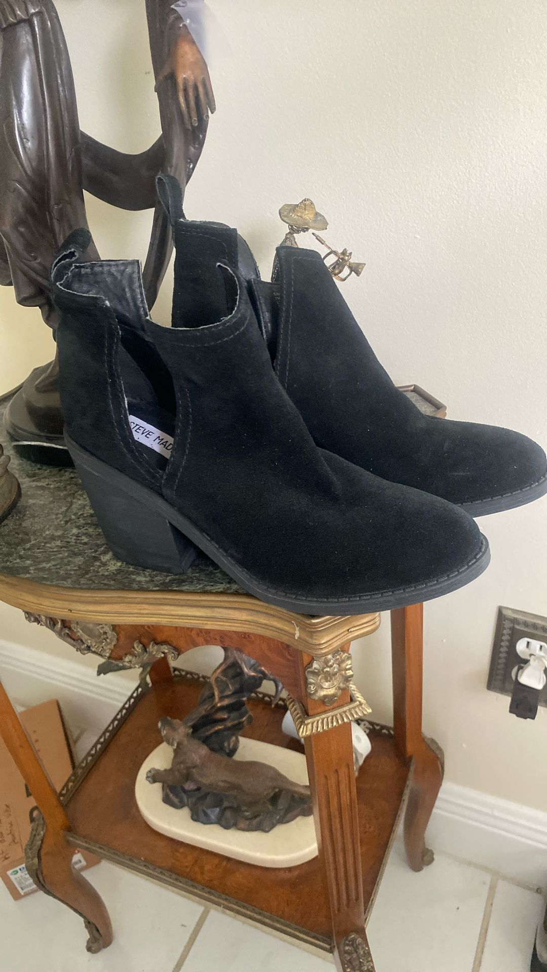 Steve Madden Ankle Boot Women 7M Black Leather Suede Cutout Bootie Sharini