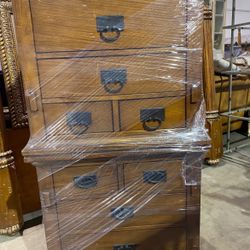 Elegant Antique-Style Nightstand w/ Metal Finish – Vintage Charm (Set of 2)