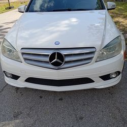 Mercedes Benz c (contact info removed)