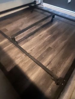 Metal Bed Frame Heavy Duty