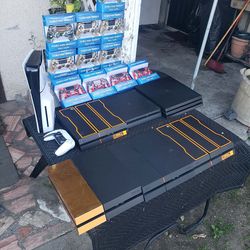 In case You a Brokie can't afford PS5 $420! I have PS4 $130! To Jailbreak PS4 Edition $300! But daddy can you do $300! Ps5 nooo $420! Firm can't affor