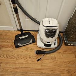 New Cond RAINBOE VIVENSO MODEL VACUUM WORKS EXCELLENT  , ATTACHMENT  , WORKS EXCELLENT   , IN THE BOX 