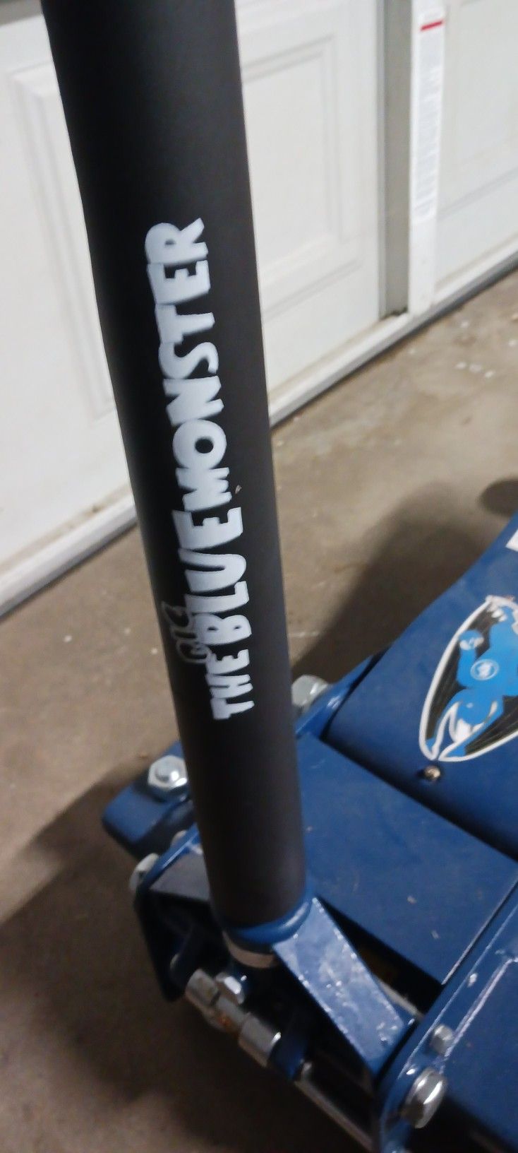 Cornwell Tools "Blue Monster" Floor Jack for Sale in Riverside, CA