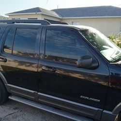 2005 Ford Explorer