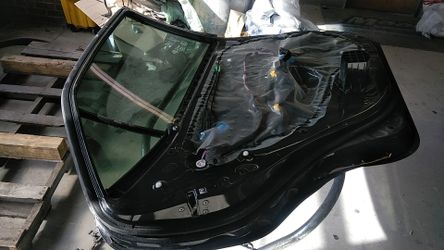 2016 Toyota corolla rear door (L)