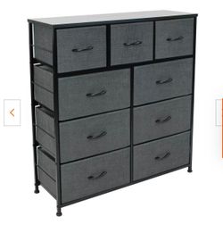 Dresser with 9 drawers