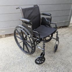 Drive Medical Cruiser III Lightweight Wheelchair. 