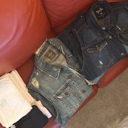 XL, Jean Vest New, 2xl (6) White T-shirt And 2 Tank Tops. 