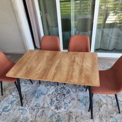 Dining Table + 4 Chair Set