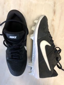 NIKE kids Alpha Huarache baseball cleats size 5Y