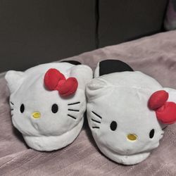Universal Studios kids Hello Kitty Slippers
