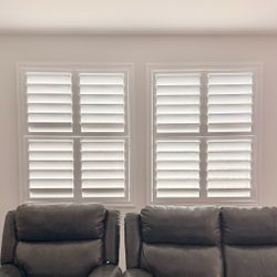 Solid Wood Plantation Shutters for Windows, Sliding Doors & Closet Doors - Factory Direct Pricing & Professional Installation (Persianas de Madera)