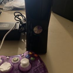 Xbox 360 Slim 4 Gig W Control