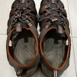 Keen Clearwater shoes size 10.5 (men)