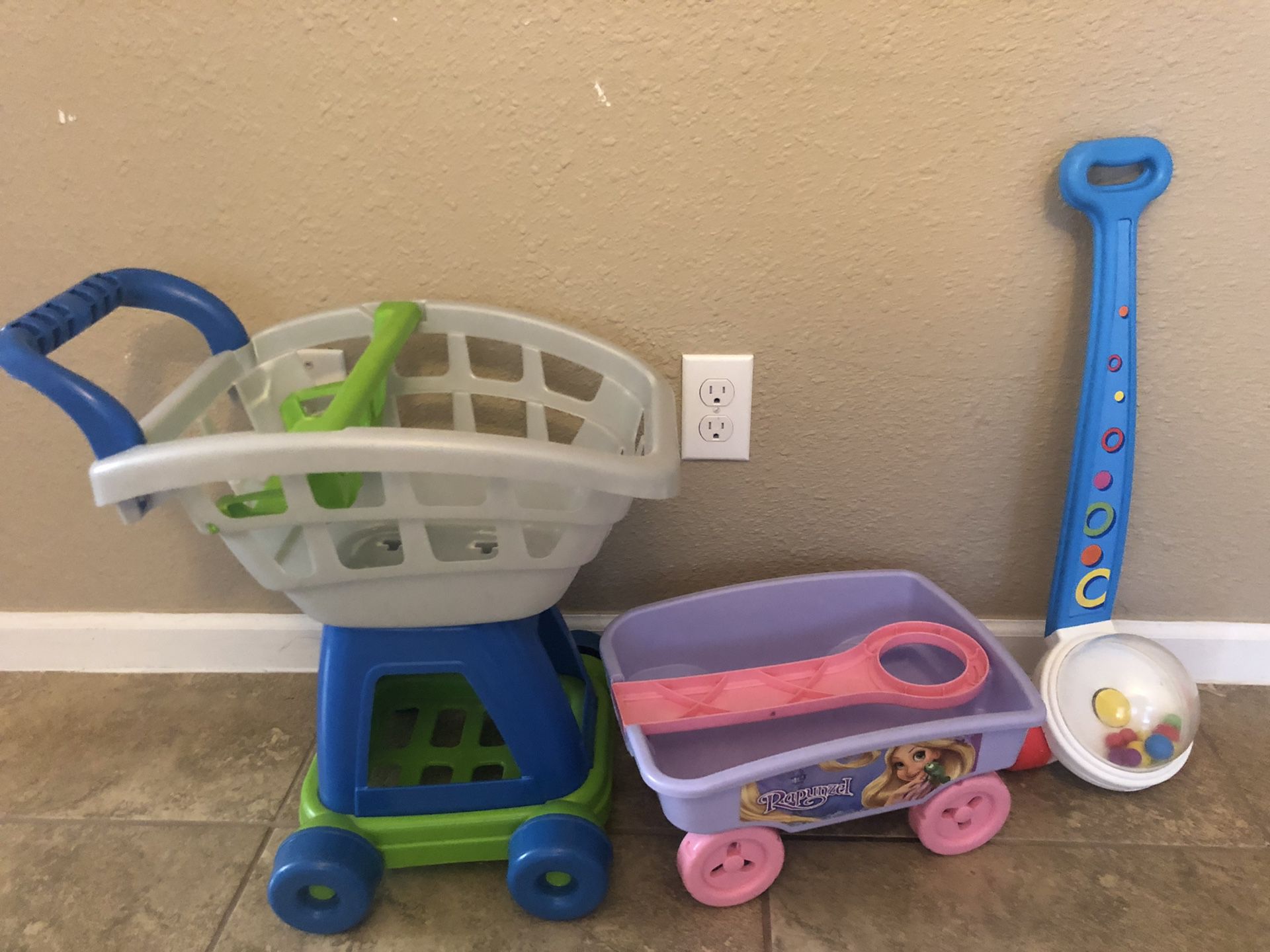Shopping cart , rapunzel pull cart, push toy