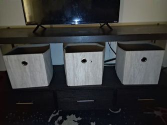Entertainment center with drawers