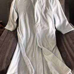 Women’s robe