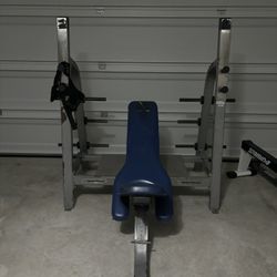 Olympic Incline Bench 