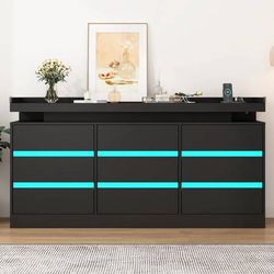 9 Drawer Dresser w/  LED Light and Charging Station!