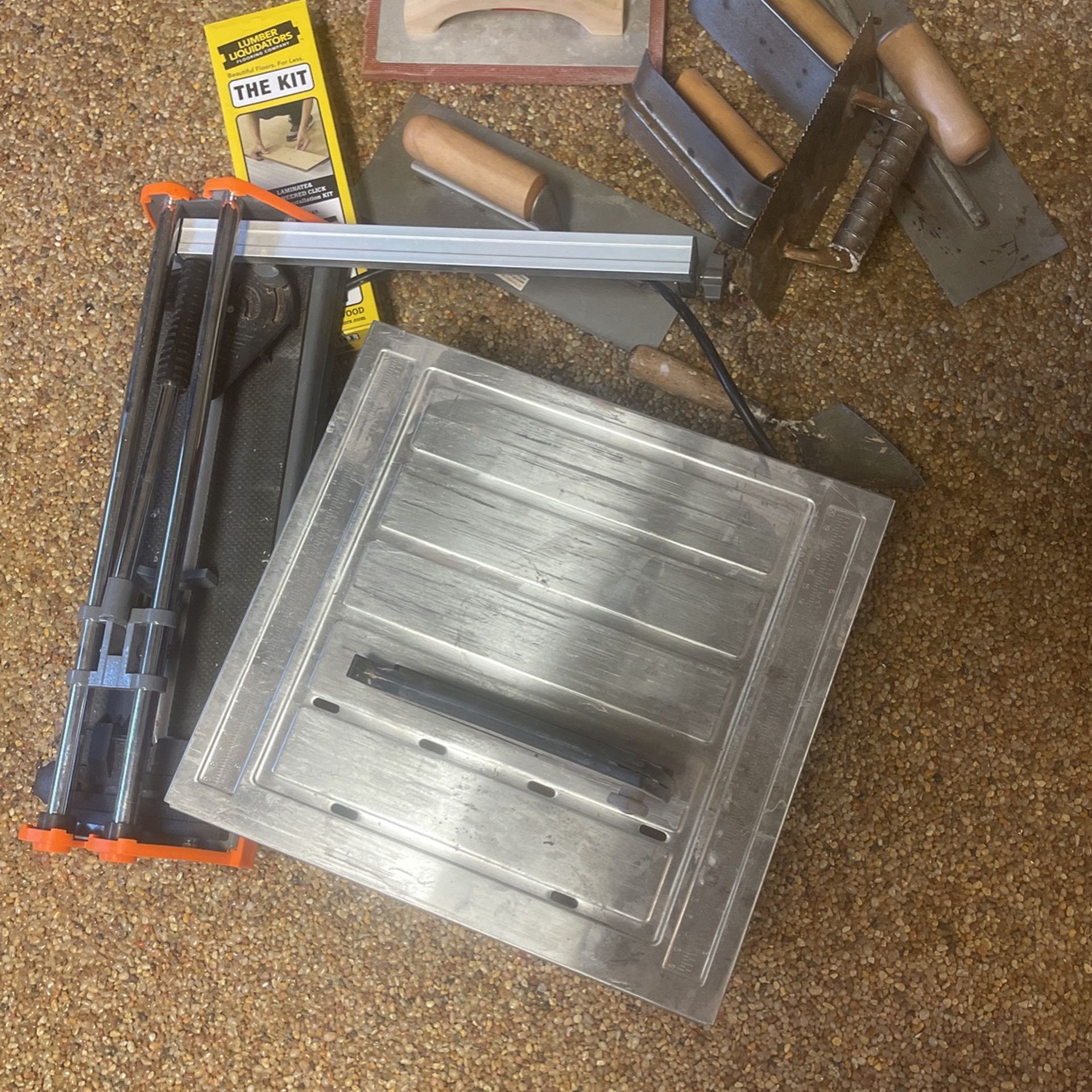 Tile Saw, Tile Cutter, Various Tile/grout Tools