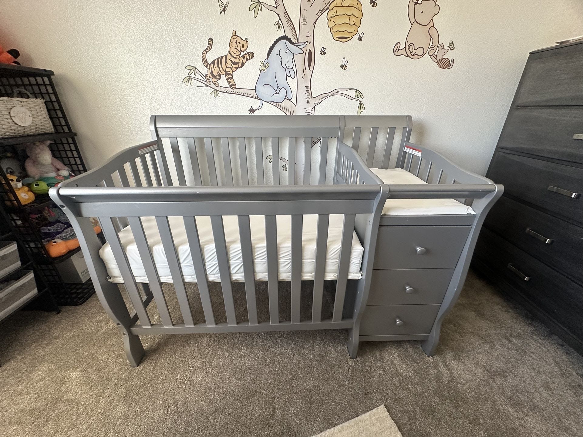 Crib With Changing Station