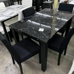 Dining Set For Sale// Ask For Price. ONLY FOR SALE. NOT FREE 