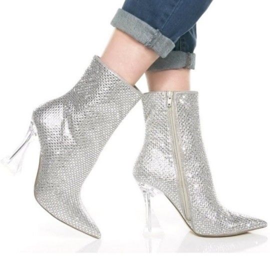 Steve Madden Vivy Boot Women's Size 6M Silver Glass Embellished Bootie