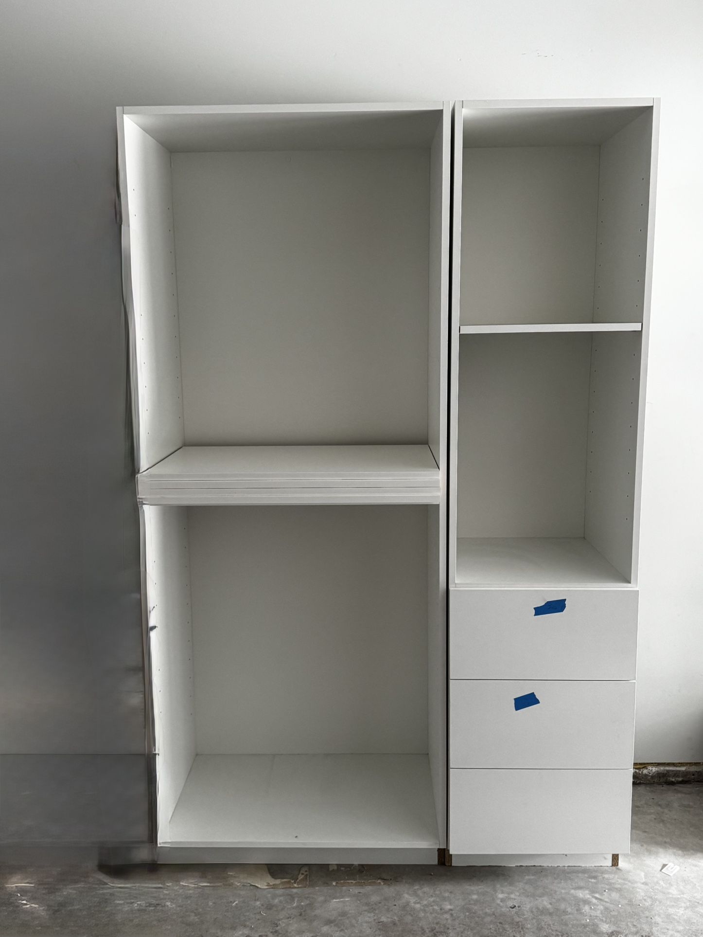 Custom Closets for Sale – 2 Pieces - 750$