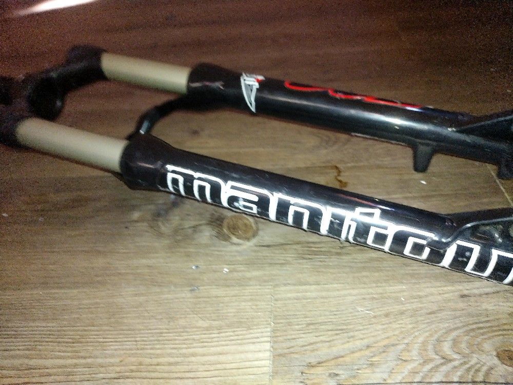 Manitou 29 Marvel Comp 120 1.5T QR9 Disc Fork, Black