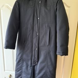 ★★★★★   Donna Karan New York (DKNY) Women's Faux-Fur Hooded Puffer Coat. Size 8